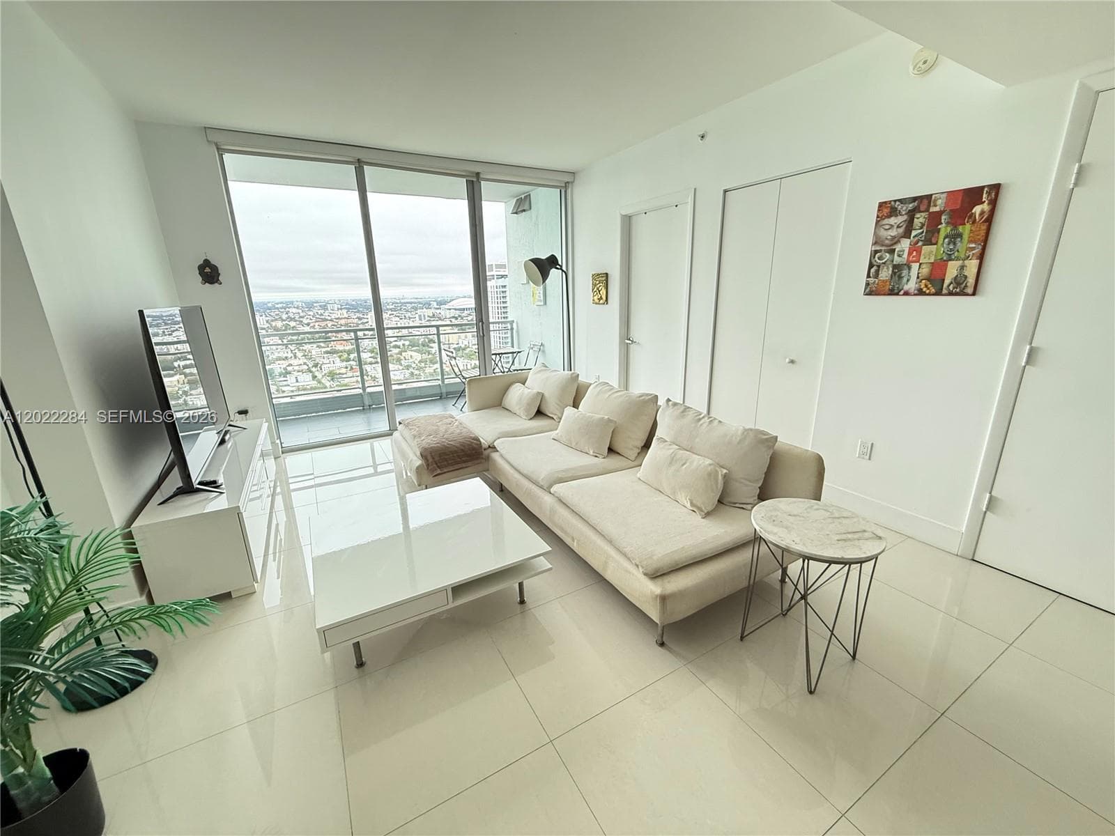 Mint at Riverfront Unit 3709 condo rented at 92 SW 3rd St # 3709, Miami FL 33130