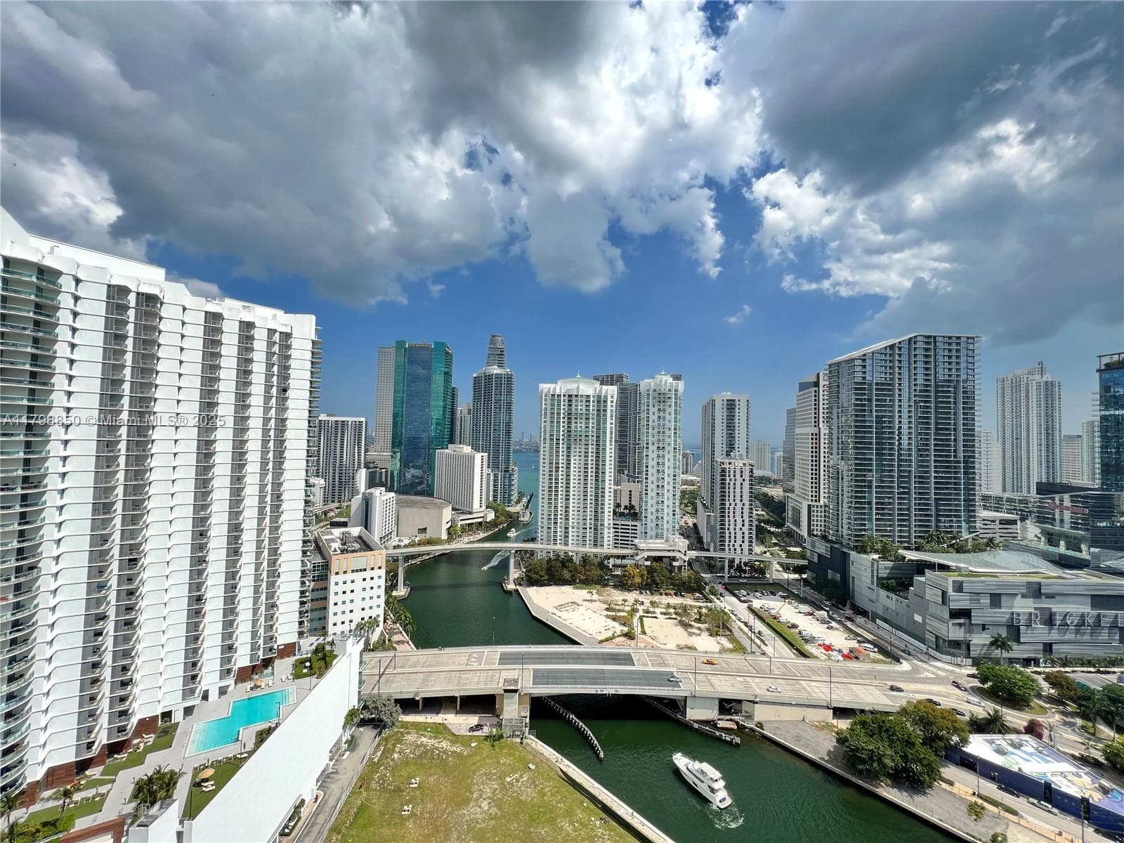 Mint at Riverfront Unit 3310 condo rented at 92 SW 3rd St # 3310, Miami FL 33130