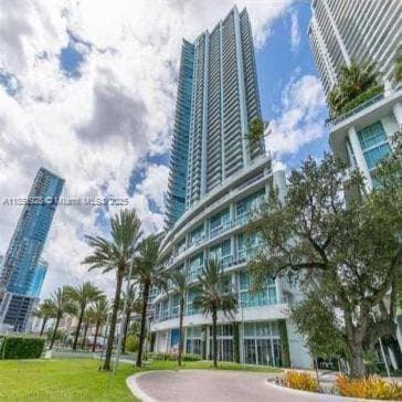 Mint at Riverfront Unit 4401 condo rented at 92 SW 3rd St # 4401, Miami FL 33130