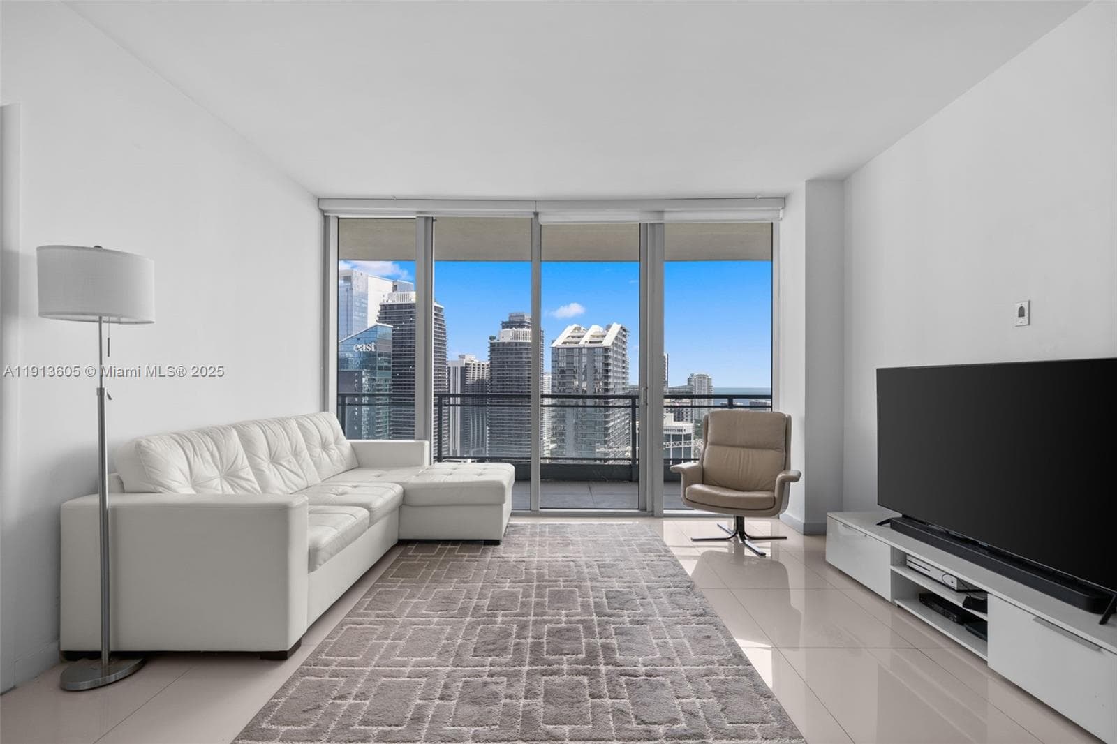 Mint at Riverfront Unit 4403 condo rented at 92 SW 3rd St # 4403, Miami FL 33130