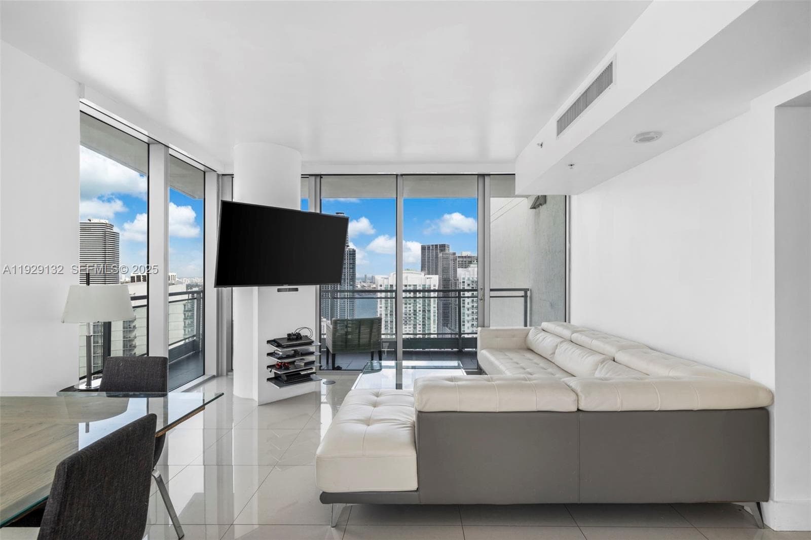 Mint at Riverfront Unit 4610 condo rented at 92 SW 3rd St # 4610, Miami FL 33130