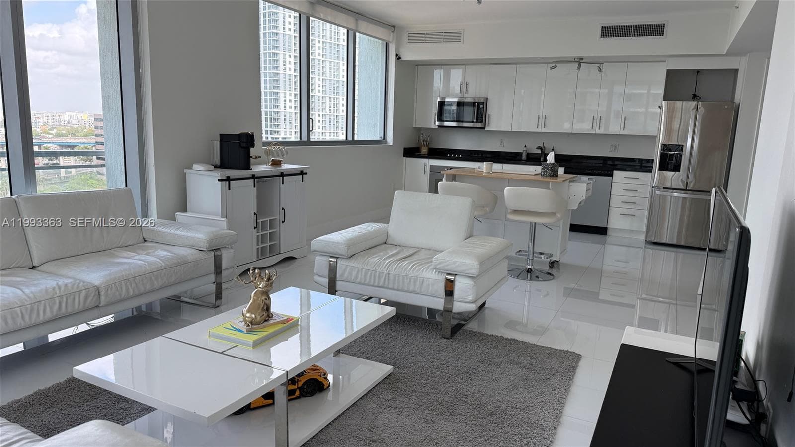 Mint at Riverfront Unit 1505 condo rented at 92 SW 3rd St # 1505, Miami FL 33130