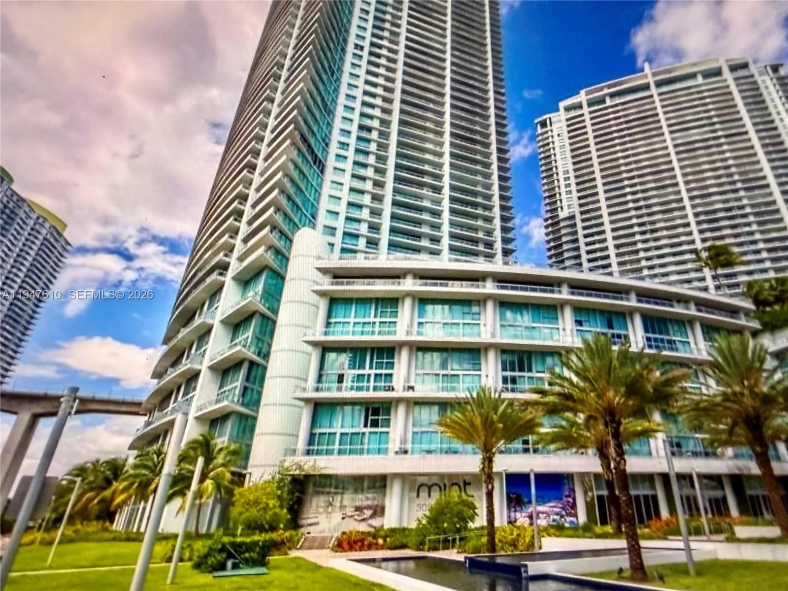 Mint at Riverfront Unit 4709 condo for sale at 92 SW 3rd St # 4709, Miami FL 33130